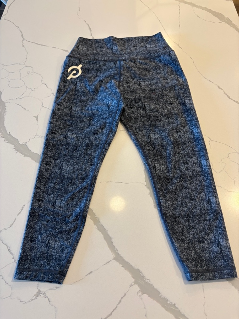 Peloton Heather Navy / Blue Leggings ~ Medium ~ 21” Inseam